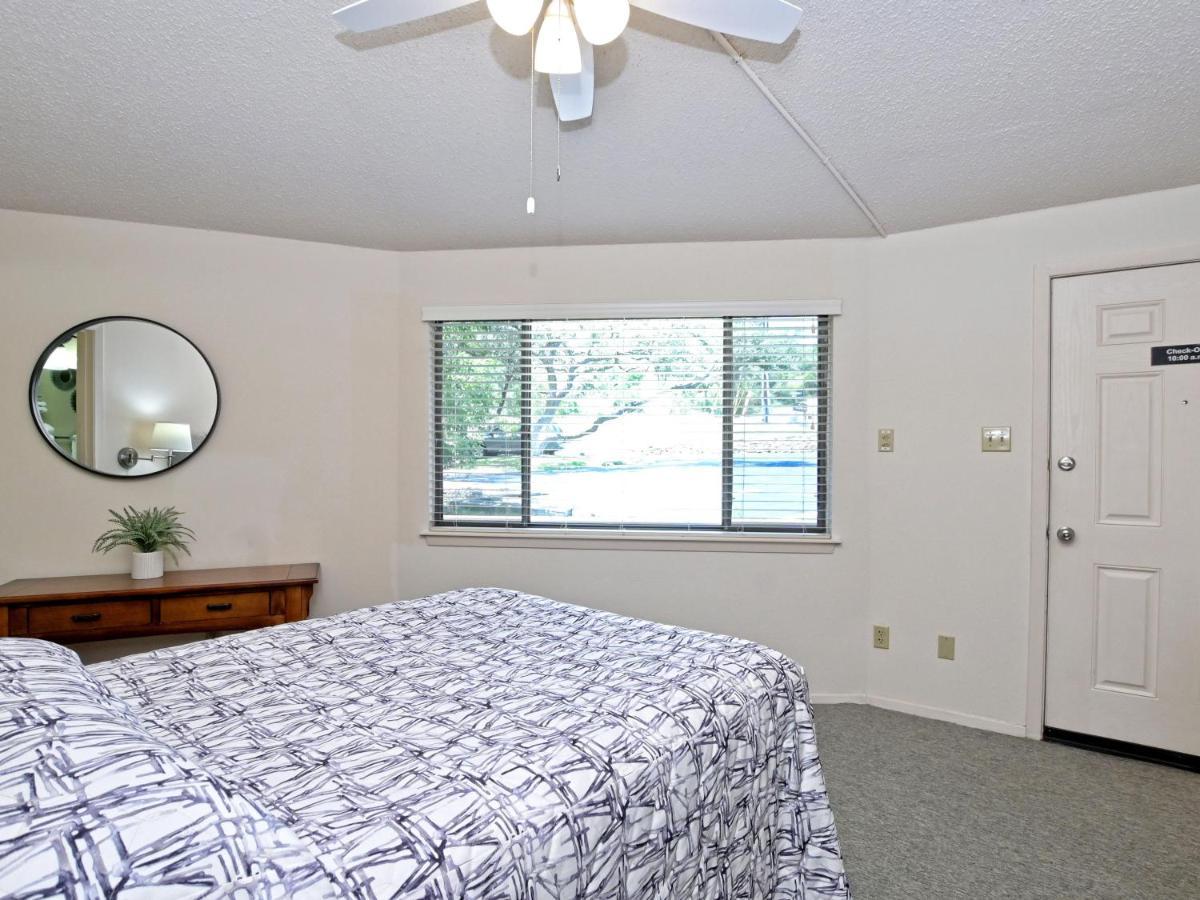 Lakefront Bungalow With Community Poolhot Tub #3 Lakeway Esterno foto